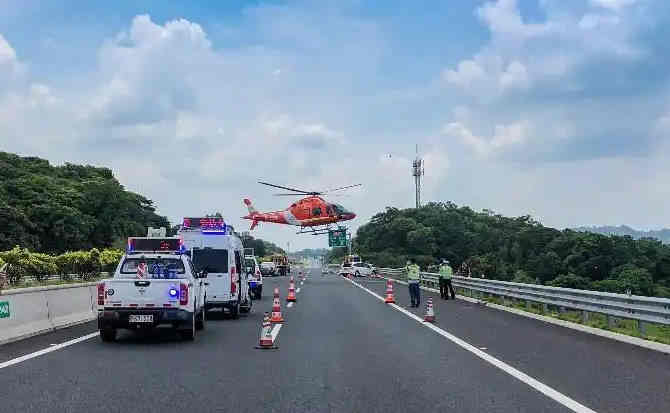 富拉尔基区高速公路汽车救援案例