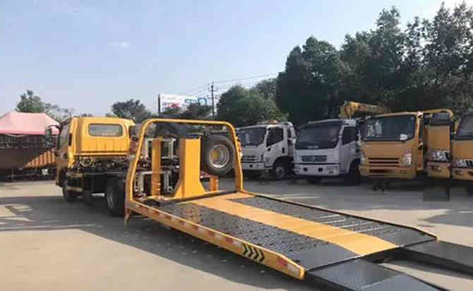 富拉尔基区汽车中途维修案例